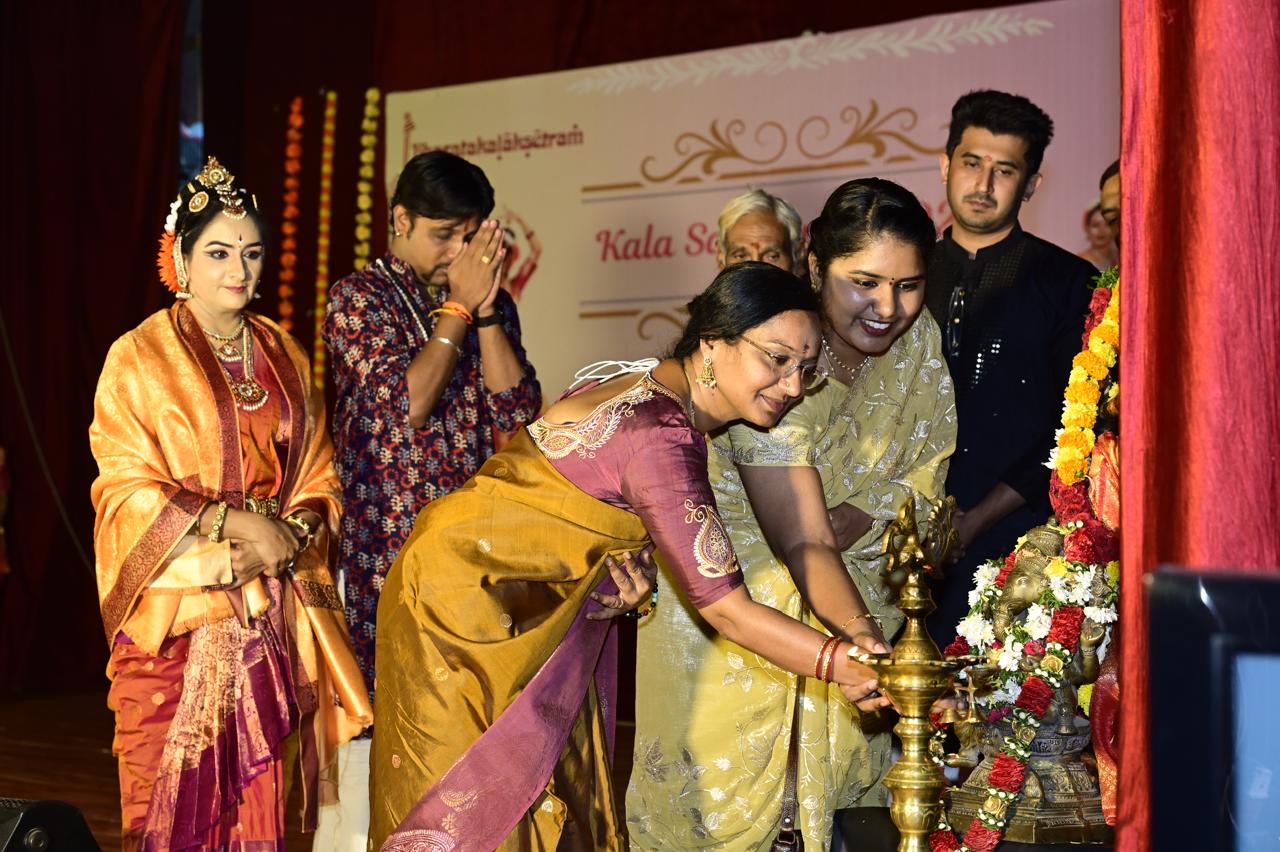 Lighting the traditional lamp